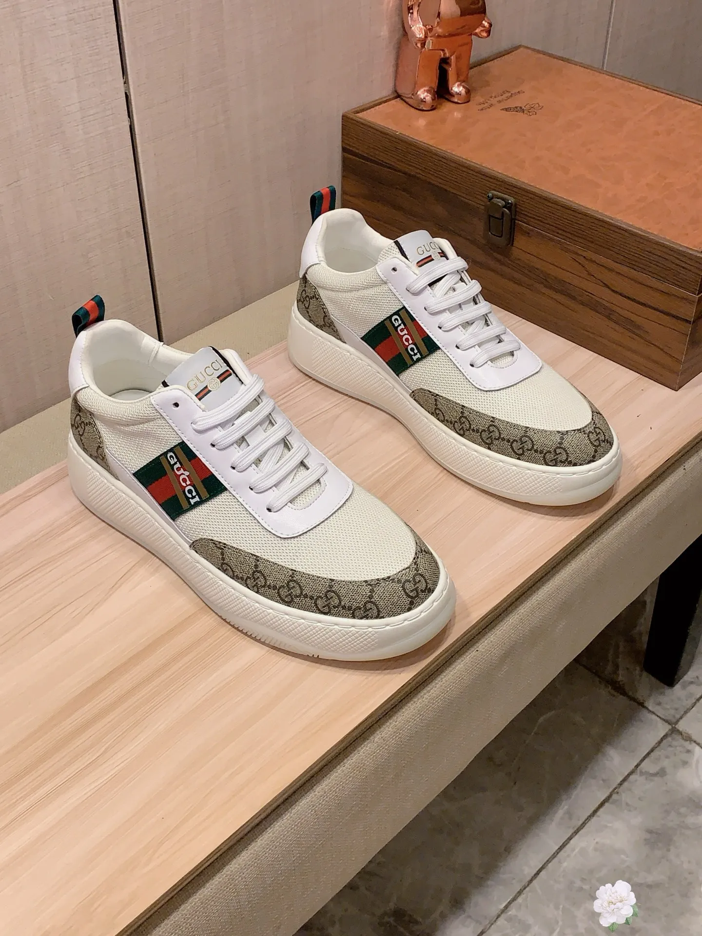 Men's Men's Shoes💰442💰💰🎩🎩[Lightning][Lightning] "Gucci*" The latest and most popular casual shoes, top brand [seduce] luxury~purchase, top~quality. [Strong] The upper is made of imported breathable cowhide with material ➕ breathable sheepskin lining (•) and fine workmanship. The original stylish and stylish soft rubber wear-resistant and non-slip outsole is light and comfortable on the feet. The real thing looks better when photographed in person. No. 143: Code: 38-44, 45 can be customized, 4️⃣ colors are available